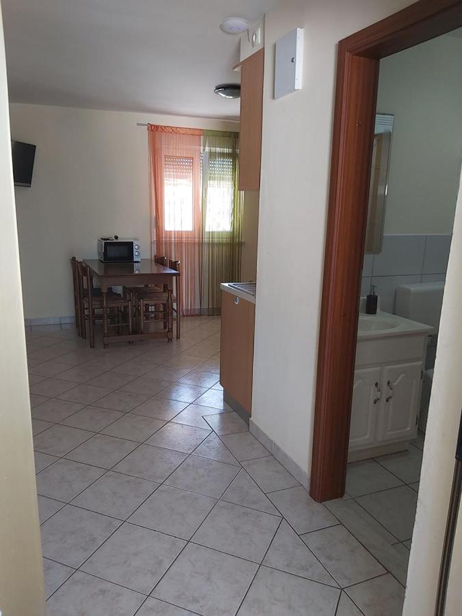 Apartments Elvir نين المظهر الخارجي الصورة