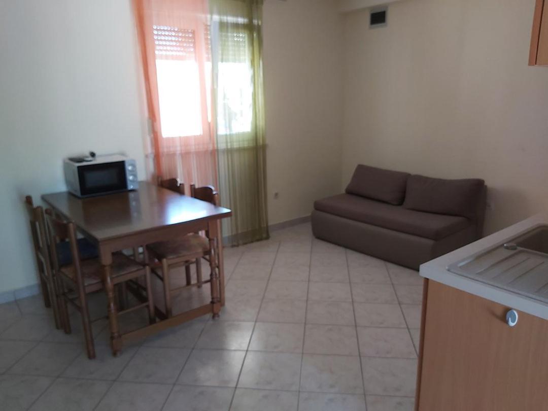 Apartments Elvir نين المظهر الخارجي الصورة