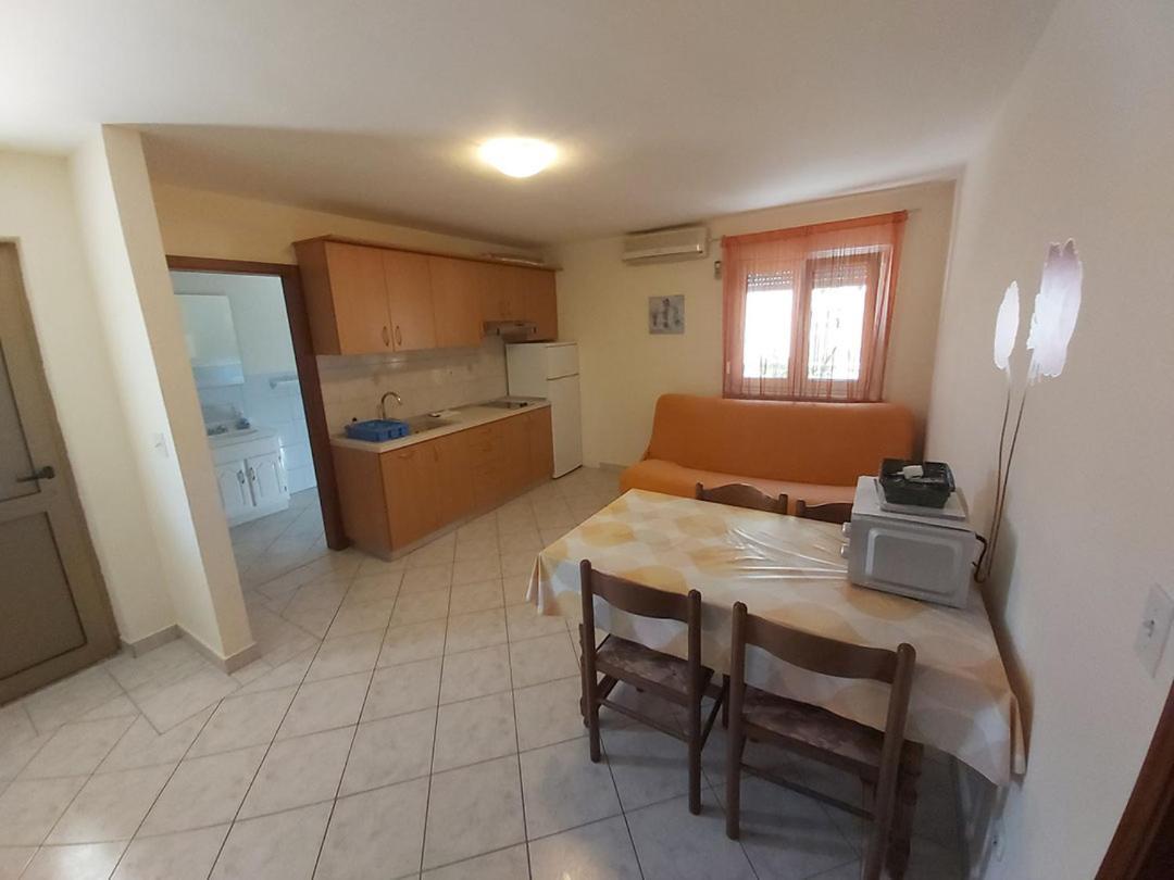 Apartments Elvir نين المظهر الخارجي الصورة