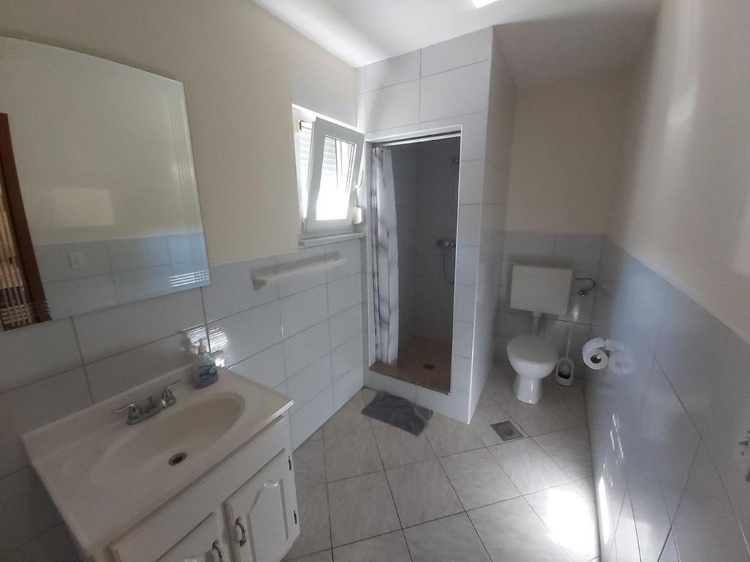 Apartments Elvir نين المظهر الخارجي الصورة