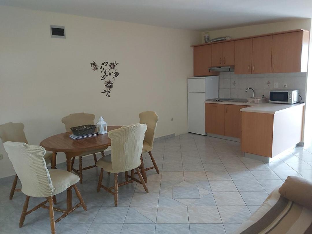 Apartments Elvir نين المظهر الخارجي الصورة